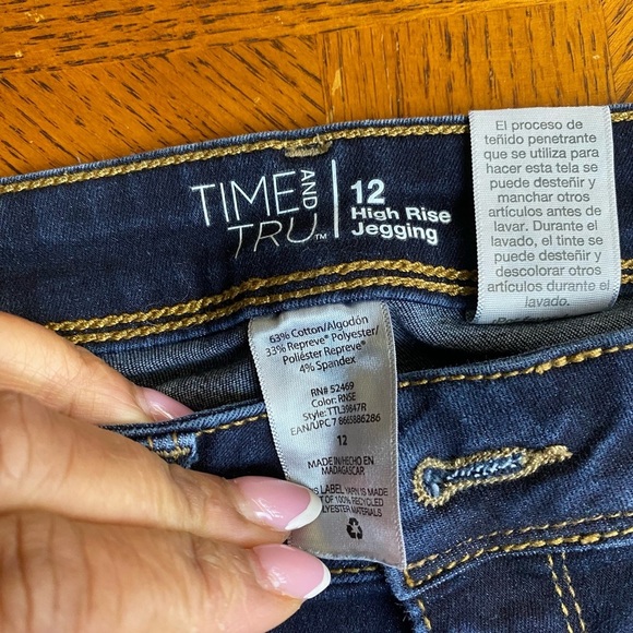Time and Tru Women's Blue Jeggings, Size 12 - Picture 3 of 6